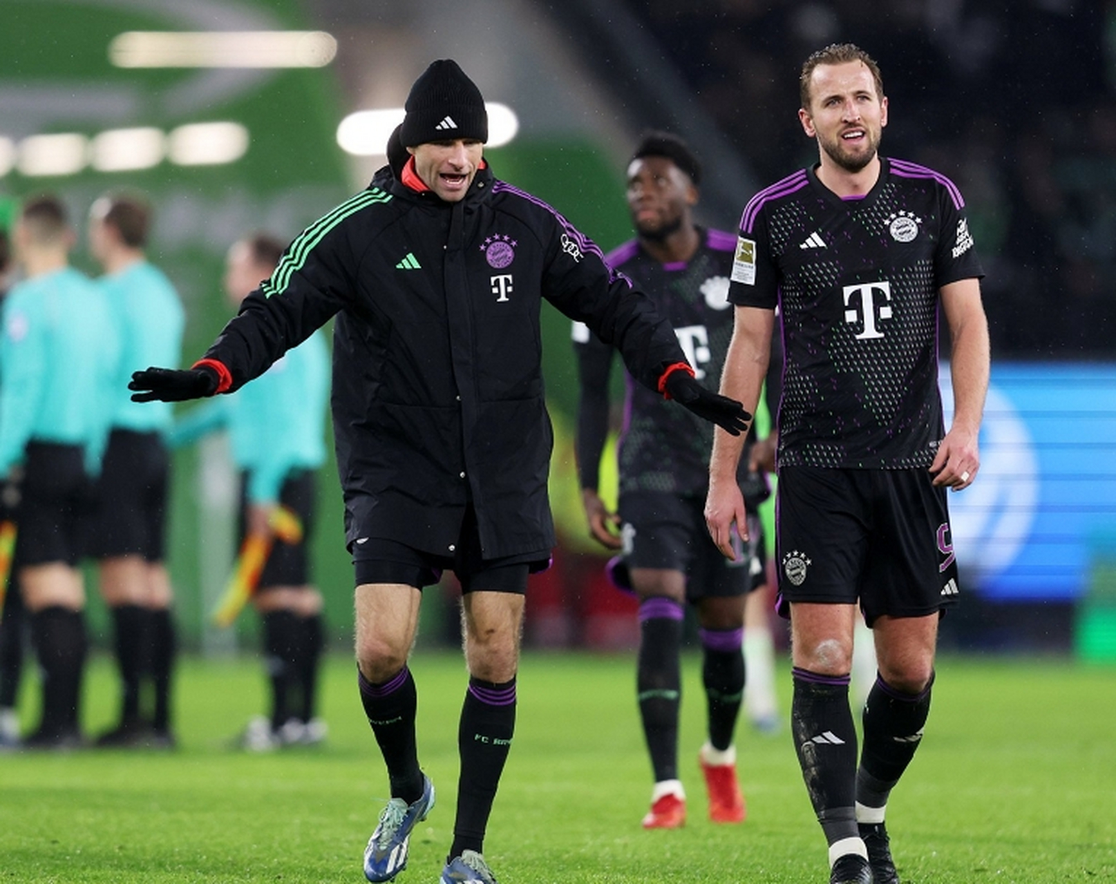 重磅！巴黎圣日耳曼围绕德甲复出首秀拜仁慕尼黑赛后内部沟通，拜仁慕尼黑围绕西甲调整名单的简单介绍