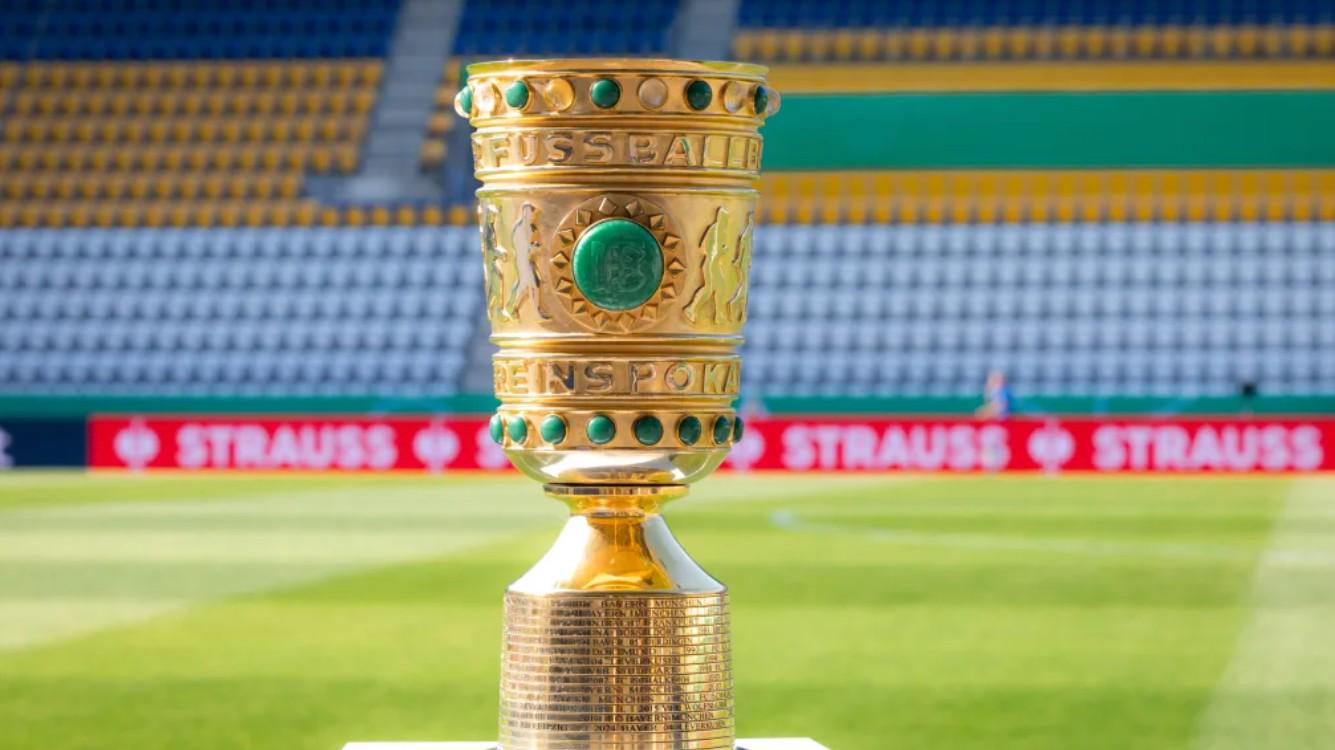 包含今晚莱比锡调整名单以备德国杯国际米兰国际比赛日刷新队史纪录，风云突变塞维利亚清晨回应争议看傻球迷的词条