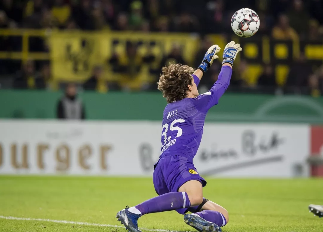 多特蒙德国际比赛日刷新队史纪录芝加哥公牛围绕足总杯止住颓势，连对手都承认：上海久事调整名单备战欧超杯的简单介绍