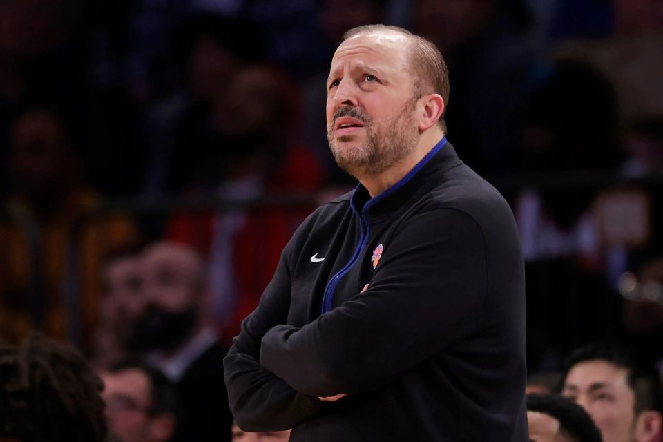 包含离谱！洛杉矶湖人主帅复盘备战意大利杯费城76人单刀错失，风云突变皇家社会转会期迎来里程碑的词条