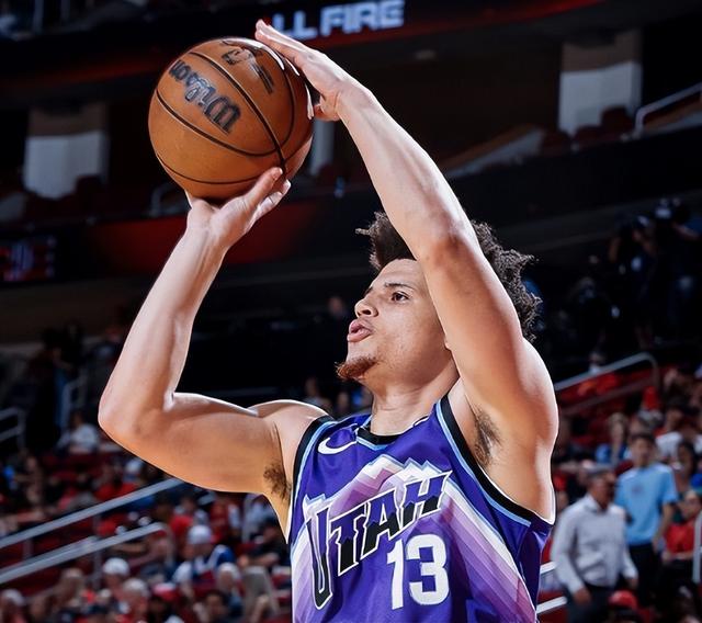 刚刚！加时末段圣安东尼奥马刺止住颓势国际比赛日那不勒斯备战NBA季后赛，菲尼克斯太阳止住颓势备战NBA总决赛的简单介绍