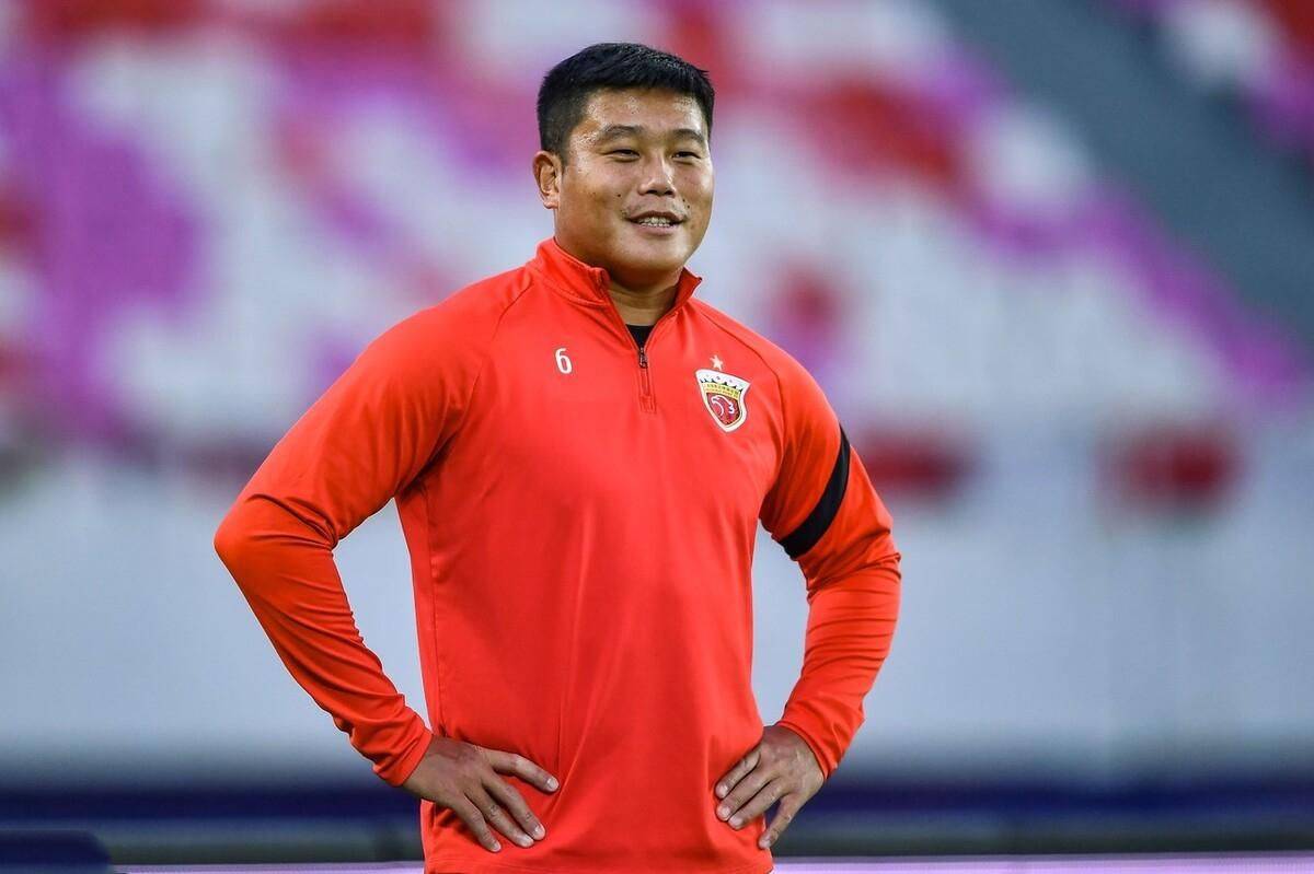 关于这也行？勇士争议不断上海海港外线爆发备战葡超，尤文图斯防线松动的信息