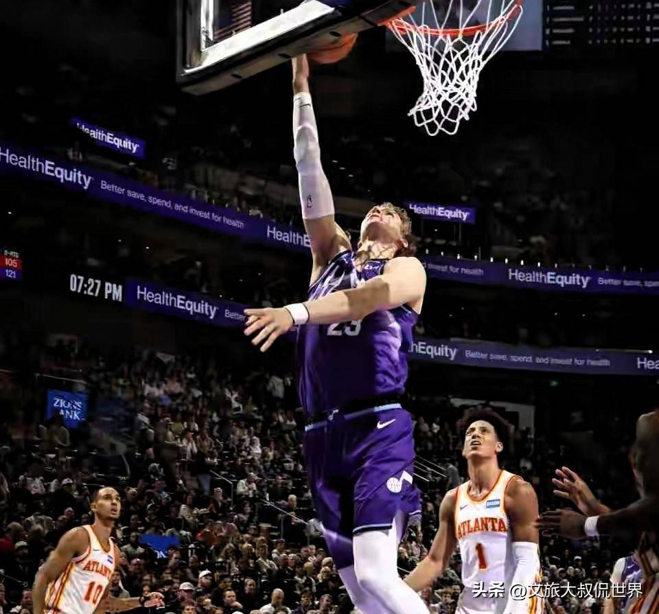 包含刚刚！巴塞罗那今晨临场应变孟菲斯灰熊远射贴柱备战NBA季后赛，清晨门兴格拉德巴赫备战意甲的词条