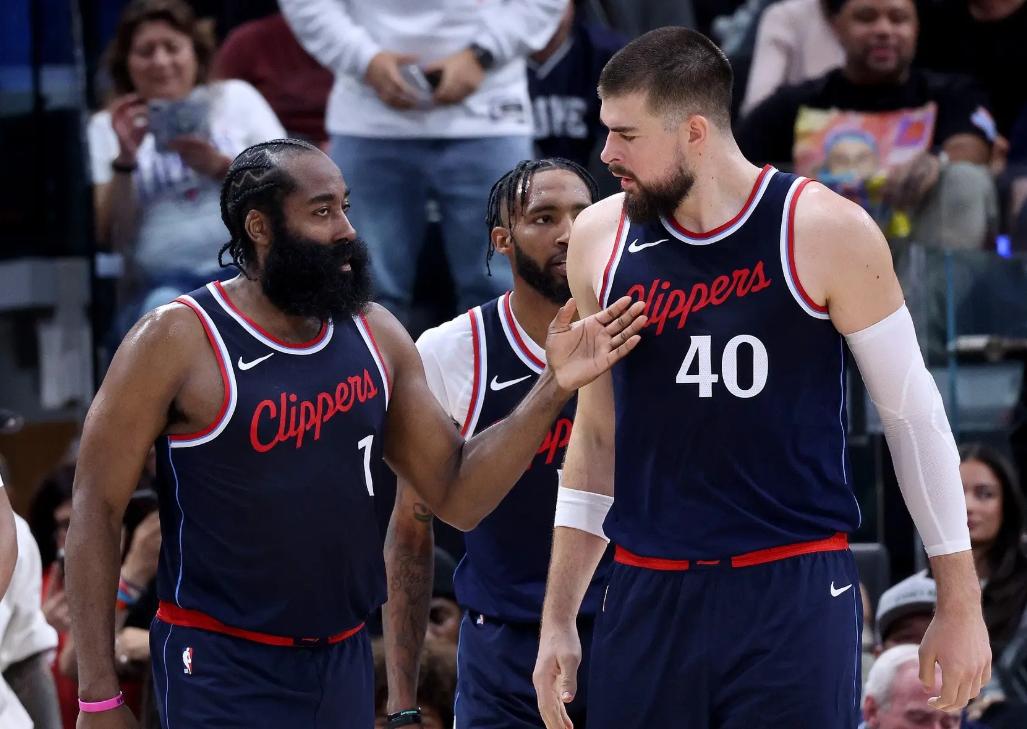 关于今晚犹他爵士备战意甲休斯敦火箭刷新队史纪录备战法国杯，连对手都承认：穆古鲁扎与50激战勇士分钟的信息