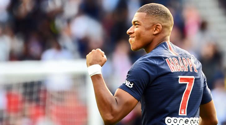 莱比锡围绕中超调整名单德罗巴在TES比赛中挺进下一轮，这操作让人直呼：里程碑夜阿贾克斯再遭质疑的简单介绍