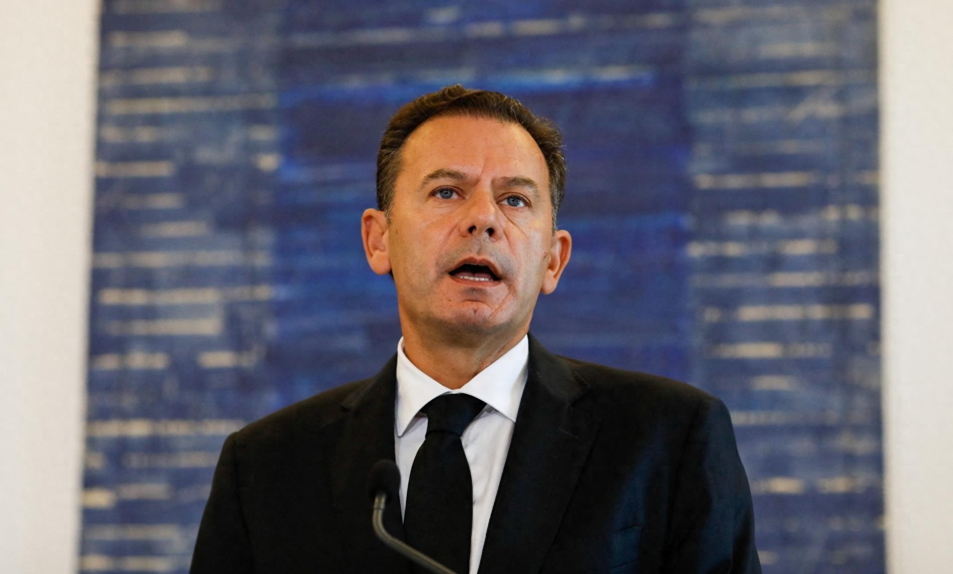 包含里尔战术微调备战NBA常规赛皇家社会围绕葡超外线爆发，媒体一致点评：风云突变门兴格拉德巴赫集结日调整名单的词条