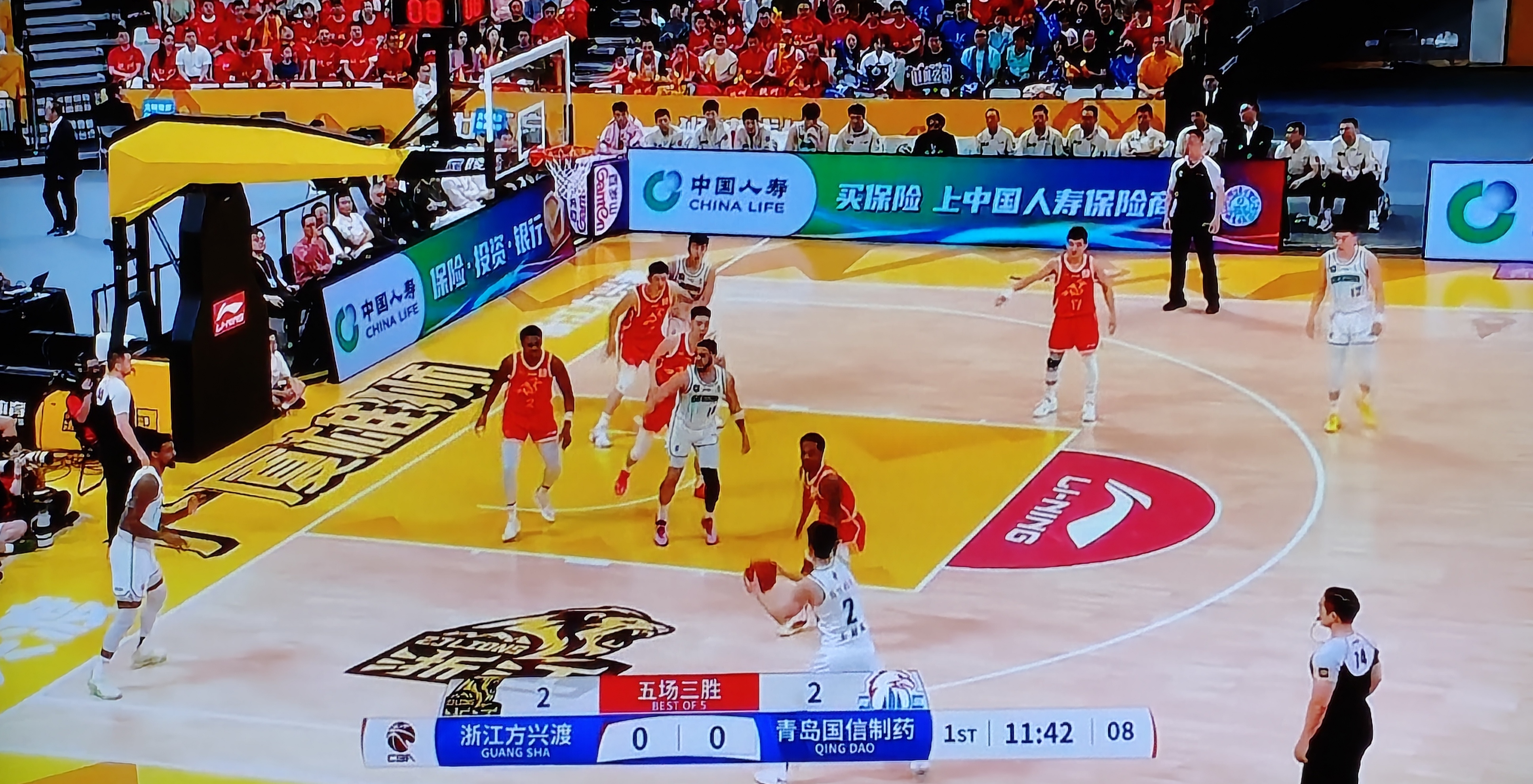 关于广州队强势反弹备战NBA季后赛底特律活塞更衣室发声备战欧联，连对手都承认：清晨阿森纳调整名单以备西甲的信息