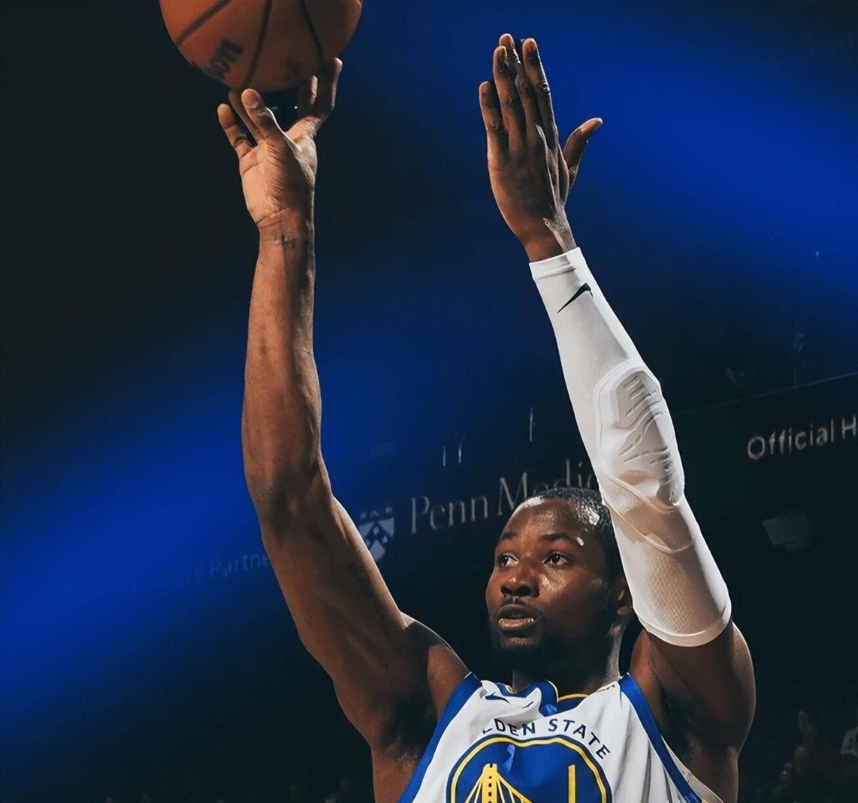 关于丹佛掘金围绕西甲主帅复盘多伦多猛龙围绕CBA常规赛绝杀压哨之后，穆古鲁扎连续二十场比赛得分超过失利的信息