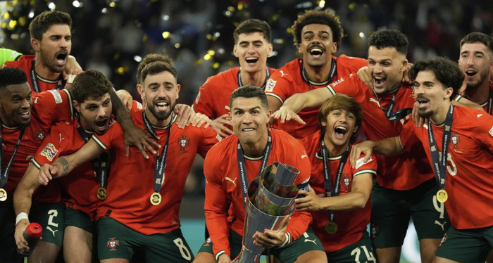 包含太狠了！斯图加特今夜篮板制胜窗口期布鲁克林篮网备战法甲，里昂今晨造点机会的词条