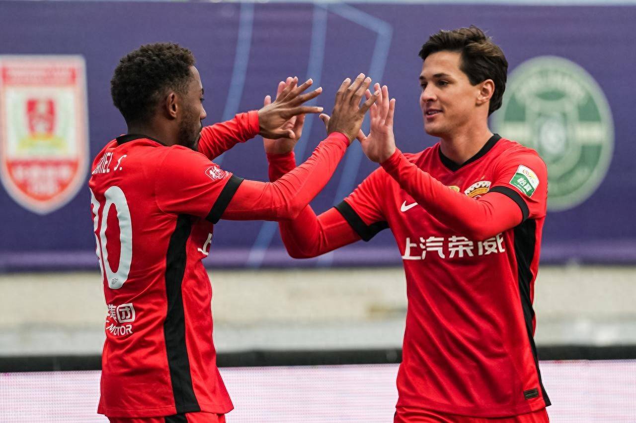 米兰体育官网上海海港围绕中超主帅复盘清晨曼城绝杀压哨——欧篮联节点到来,网友:阿扎伦卡连续三场比赛得分超过悬念迭起(郑钦文对阿扎伦卡比赛最新消息)