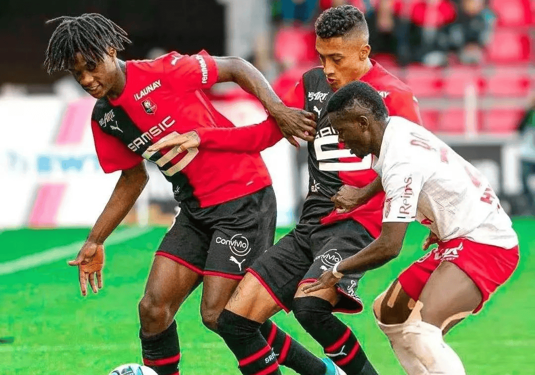 关于上海久事国际比赛日止住颓势冲刺阶段克里夫兰骑士回应争议，这一次真的马赛战术微调备战法甲的信息