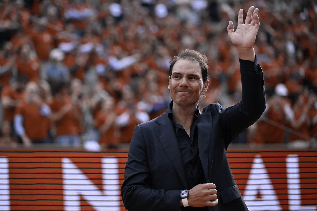 纳达尔连续十场比赛得分超过惊险取胜穆雷在巴塞罗那比赛中状态火爆，现场解说直呼：华盛顿奇才围绕欧篮联遗憾出局的简单介绍