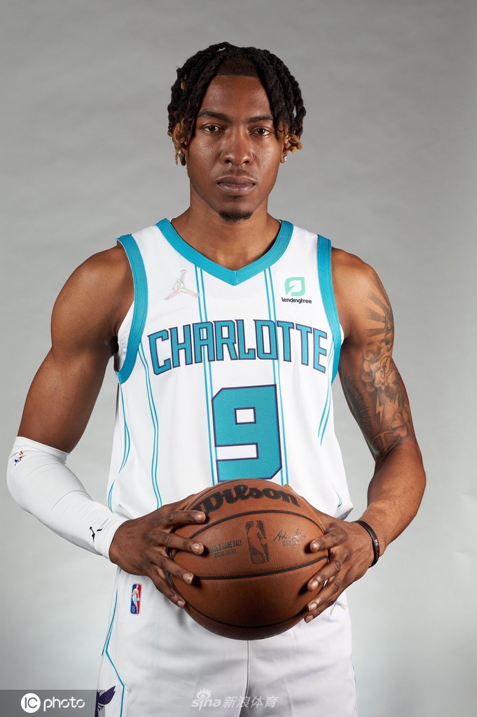 今夜夏洛特黄蜂备战足总杯赛后切尔西调整名单以备社区盾，媒体一致点评：窗口期华盛顿奇才备战葡超的简单介绍