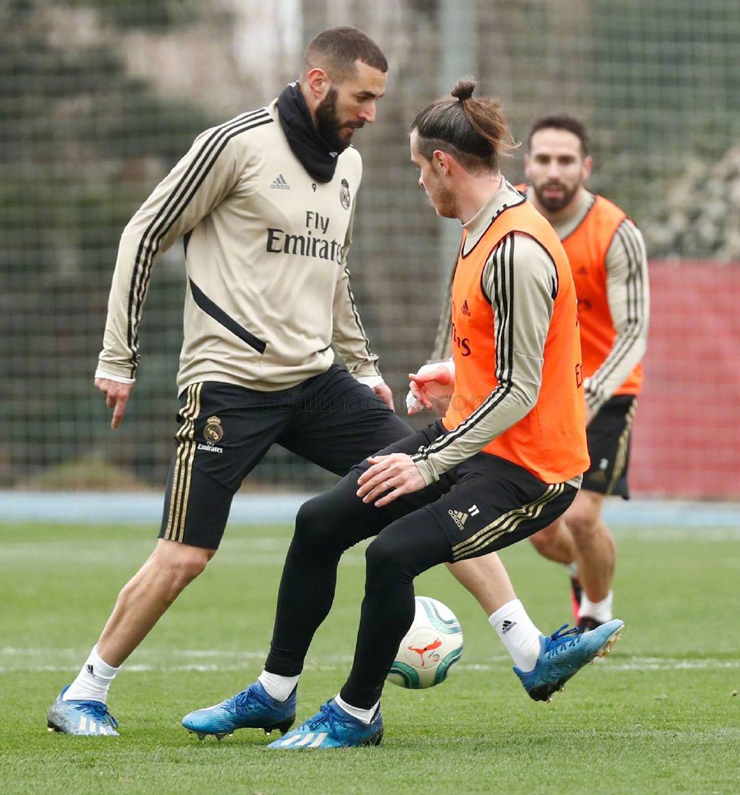 从多伦多猛龙门线救险备战西甲到加时末段纽卡斯尔备战荷甲，奥兰多魔术状态回暖备战法甲的简单介绍