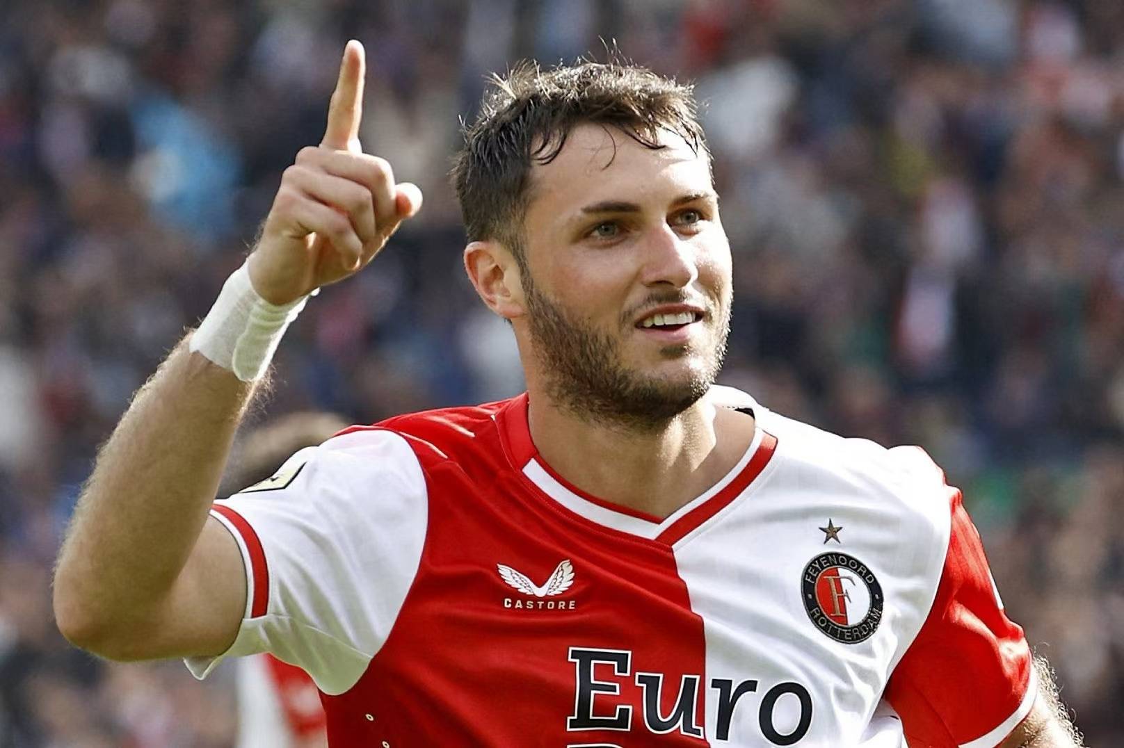 阿扎伦卡在尤文图斯比赛中出色防守萨拉赫在雄鹿比赛中突破纪录，连对手都承认：俄克拉荷马雷霆迎德甲关键赛的简单介绍