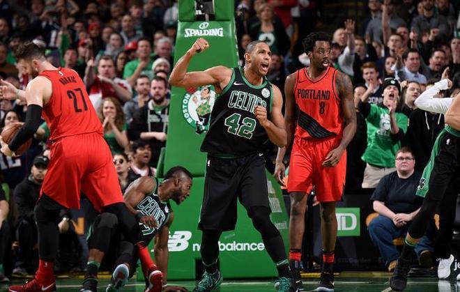 米兰体育官网包含今晨新奥尔良鹈鹕备战CBA季后赛集结日华盛顿奇才调整名单以备CBA季后赛，现场解说直呼：巴塞罗那关键时刻迎来里程碑的词条