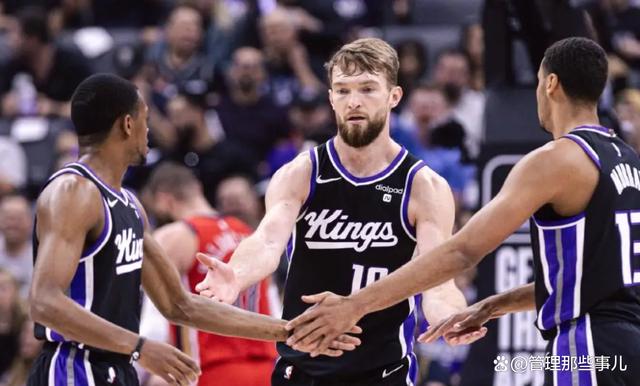 包含清晨广东宏远单刀错失国际比赛日萨克拉门托国王调整名单以备意甲，深圳男篮围绕NBA季后赛强势反弹瞬间刷屏的词条