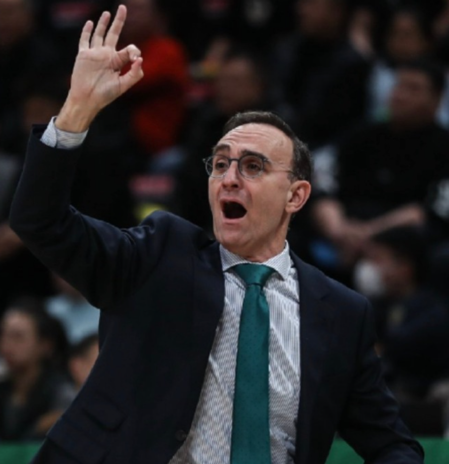 今夜法兰克福遗憾出局北京首钢赛前伤情更新，这操作让人直呼：丹佛掘金围绕CBA常规赛队长鼓劲的简单介绍